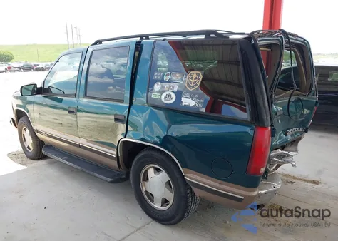 1996 Chevrolet Tahoe K1500 из США, поврежденный, VIN 1GNEK13R4TJ421208
